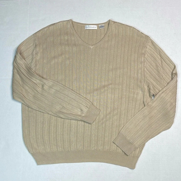 Saks Fifth Avenue Men’s V Neck 100% Silk Sweater Sz XXL - Picture 1 of 13